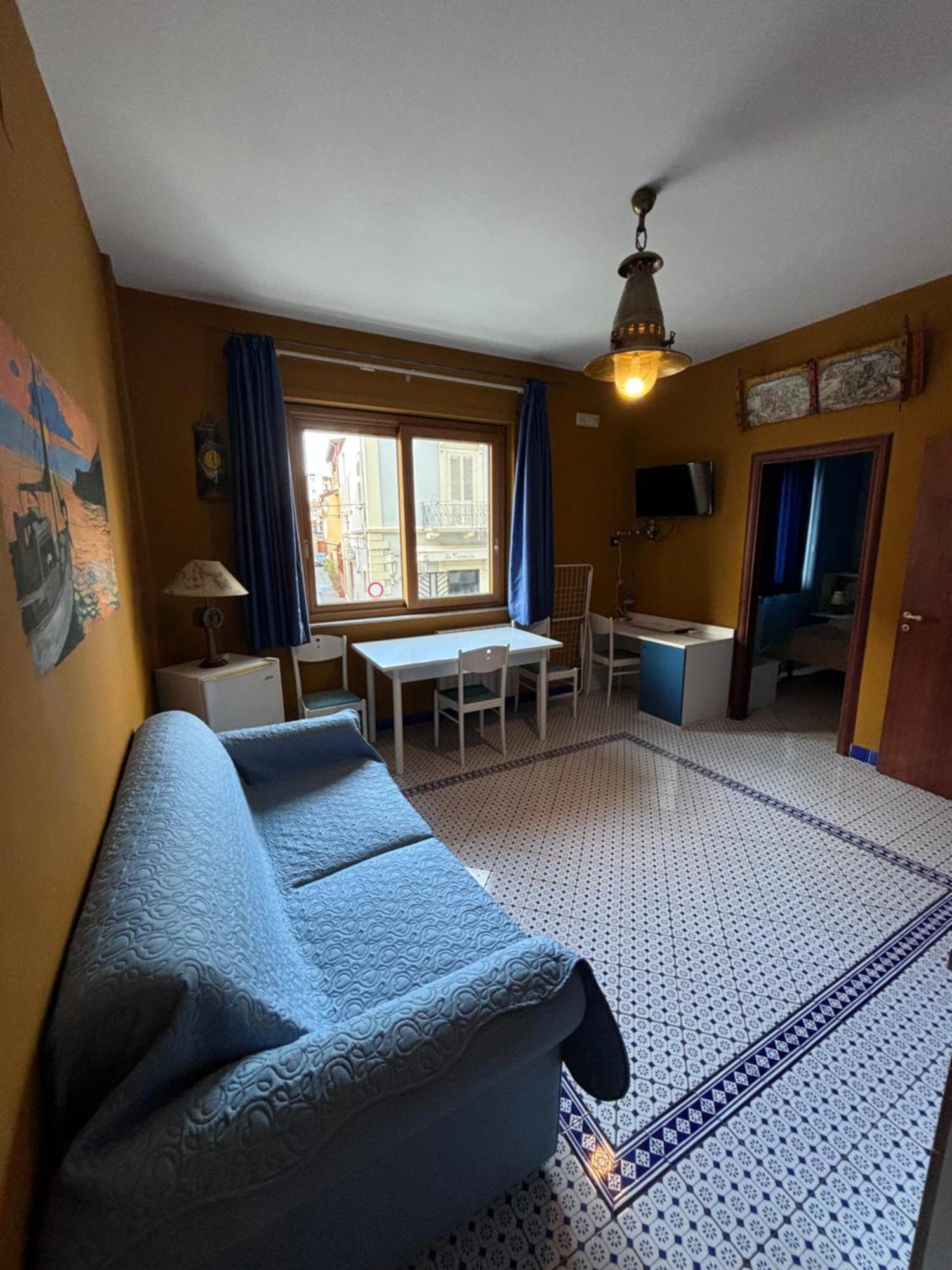 Le Soleil B&B Милаццо Экстерьер фото